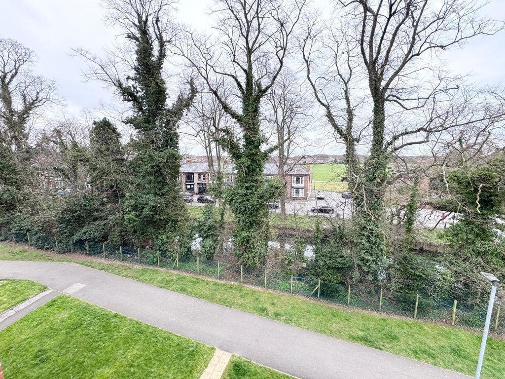 Property photo 3 of 16 View