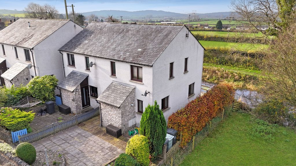 Property photo 1 of 28