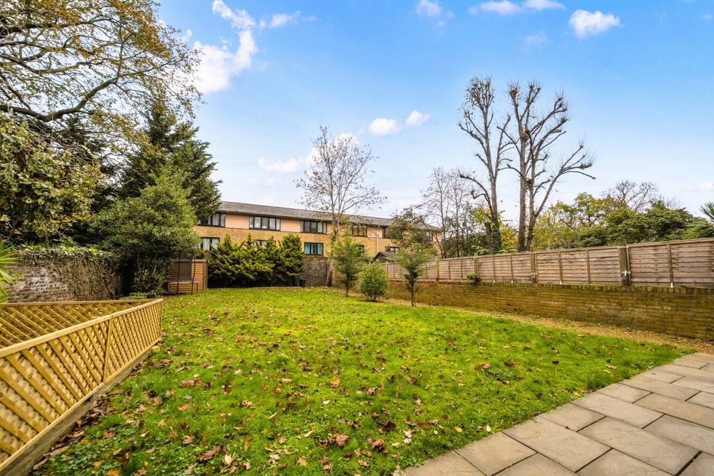 Property photo 3 of 14 Picture No. 12