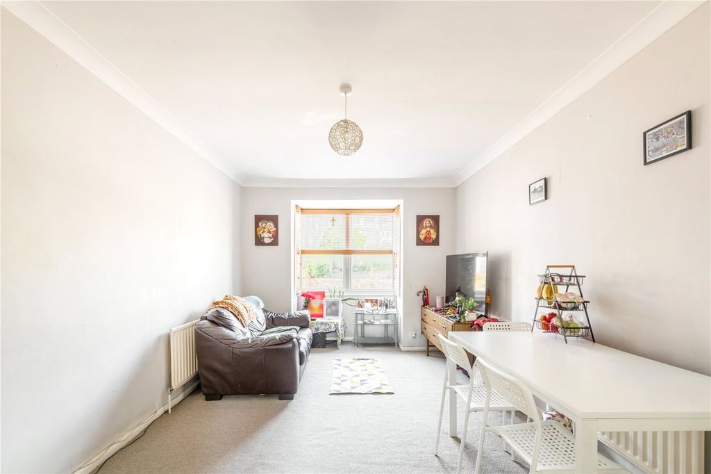 Property photo 2 of 14 Picture No. 05