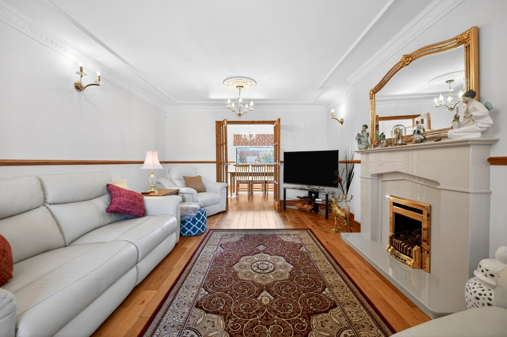 Property photo 3 of 25