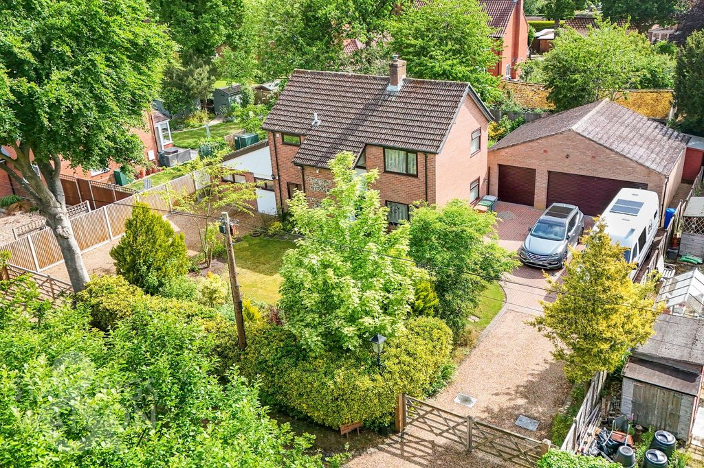 Property photo 1 of 31