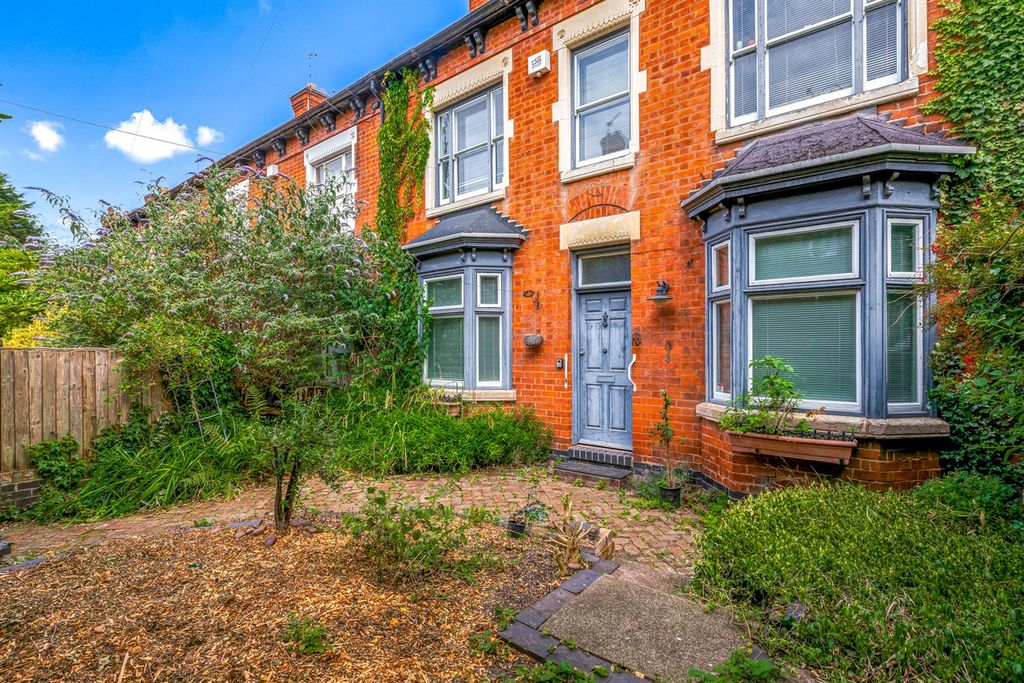 Property photo 1 of 25 Free Valuation
