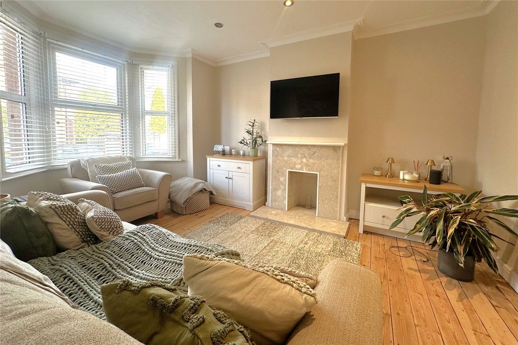 Property photo 2 of 18 Picture No. 22