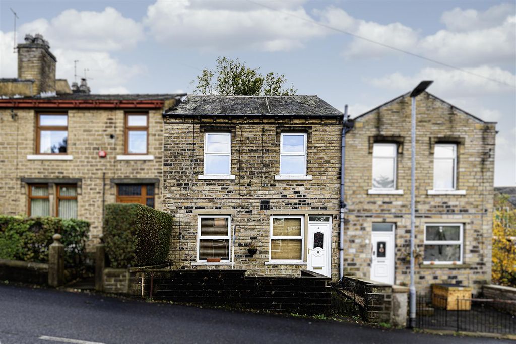 Property photo 1 of 31