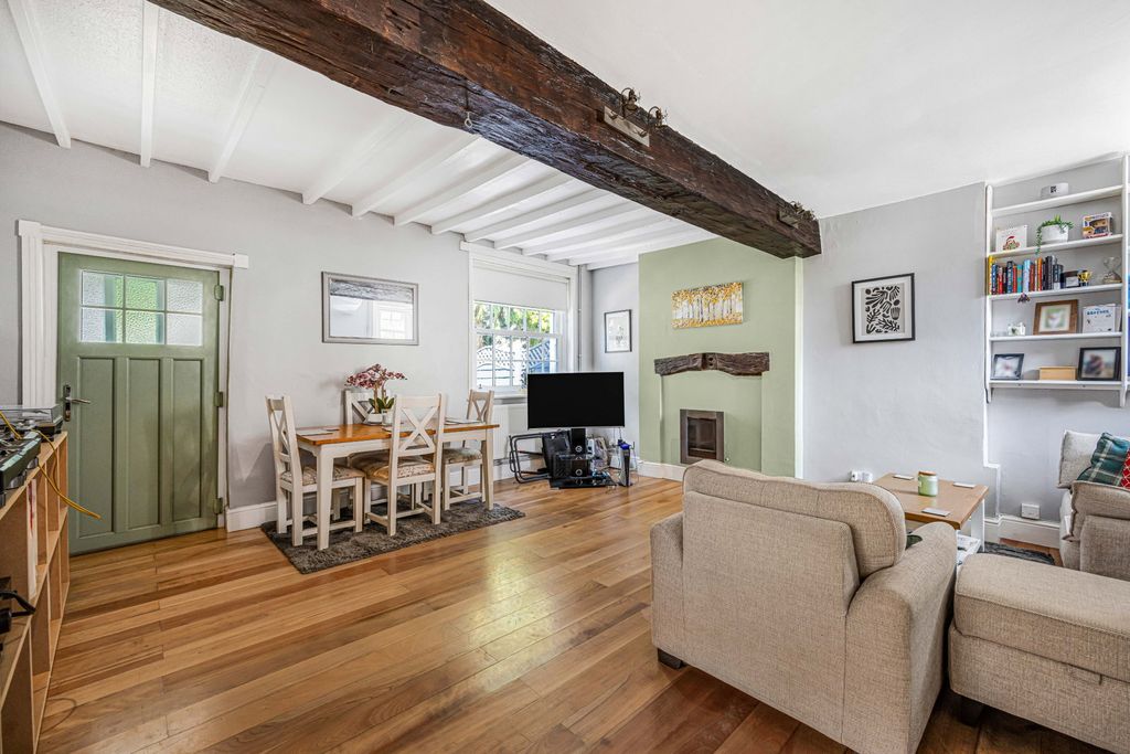 Property photo 3 of 16