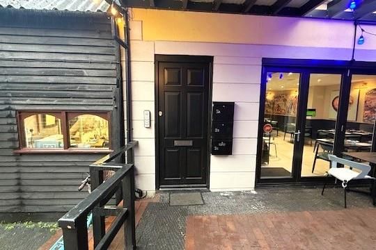 Property photo 1 of 8