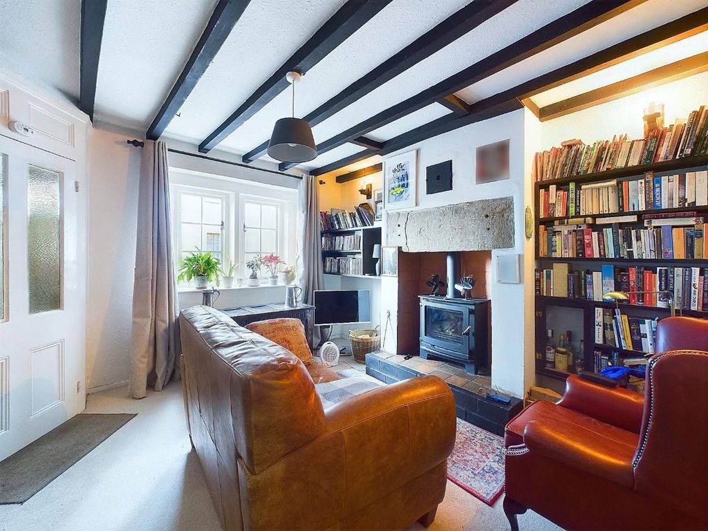 Property photo 2 of 23 Cam03810G0-Pr0174-Still016.Jpg