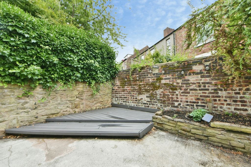 Property photo 3 of 25 Pbox-Img.Jpg