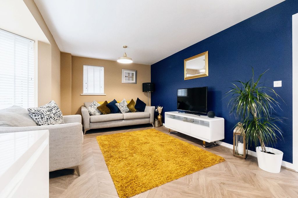 Property photo 3 of 19