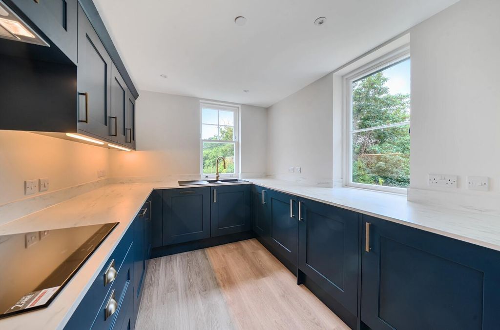 Property photo 2 of 9 Kitchen.Jpg