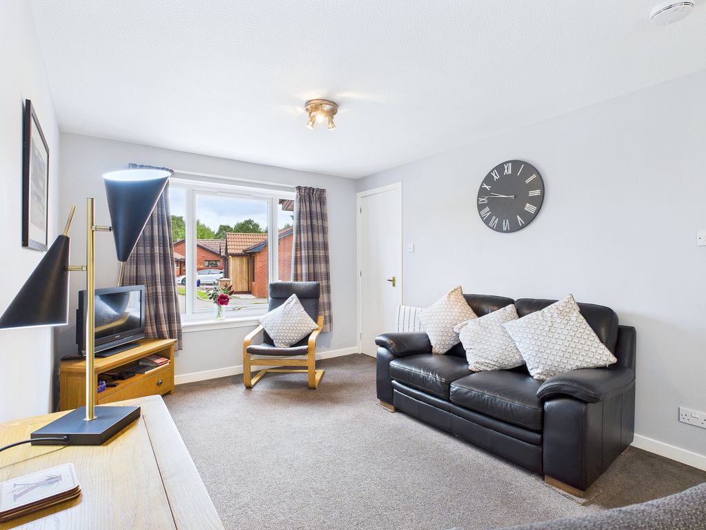 Property photo 3 of 27