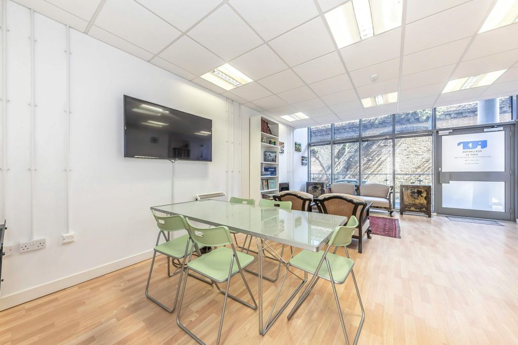 Property photo 3 of 10 Unit 14 Ocentral Ground Floor 2.Jpg