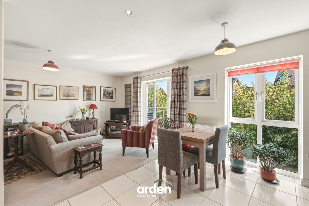 Property photo 2 of 11