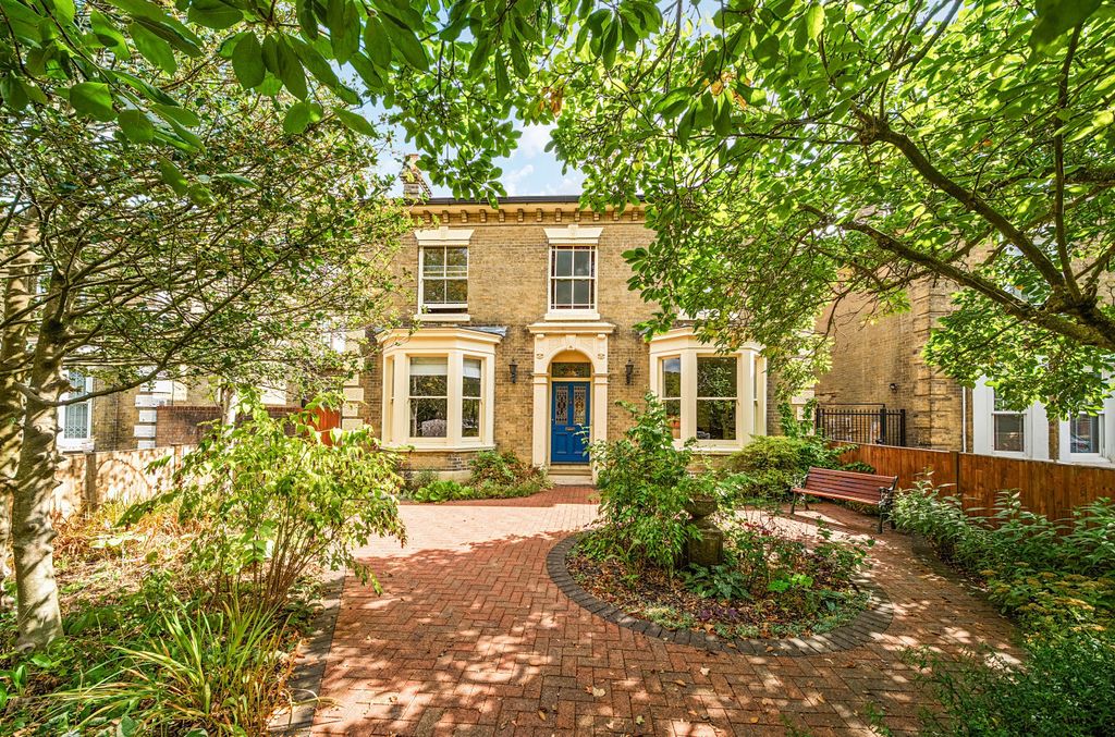 Property photo 1 of 21 1511662-17-6A90c7...