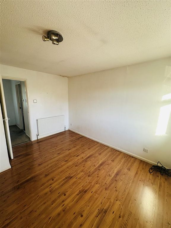 Property photo 3 of 16 Open Plan Living Room: