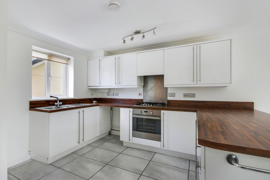 Property photo 2 of 14 Img_4513-Img_4515