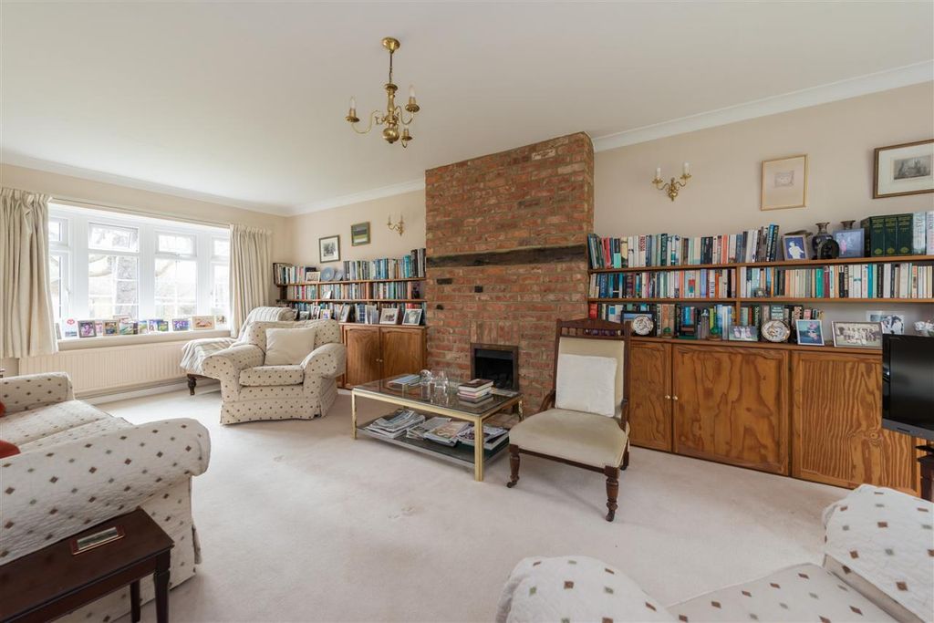 Property photo 3 of 22