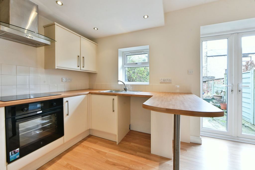 Property photo 3 of 14