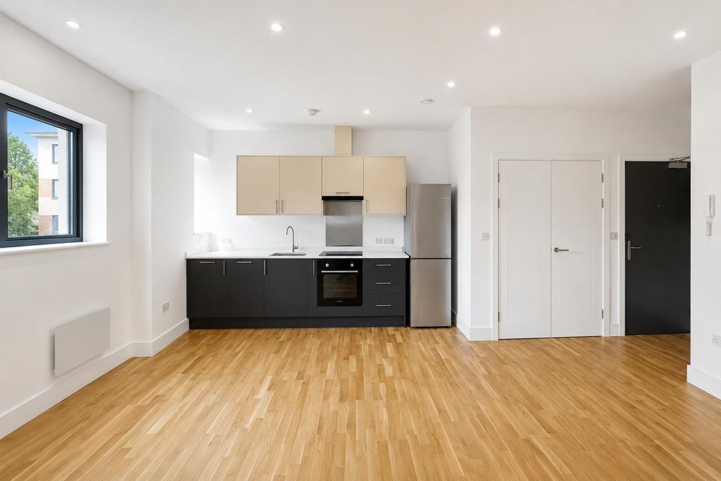 Property photo 1 of 13 Apartment 3B59C.Png