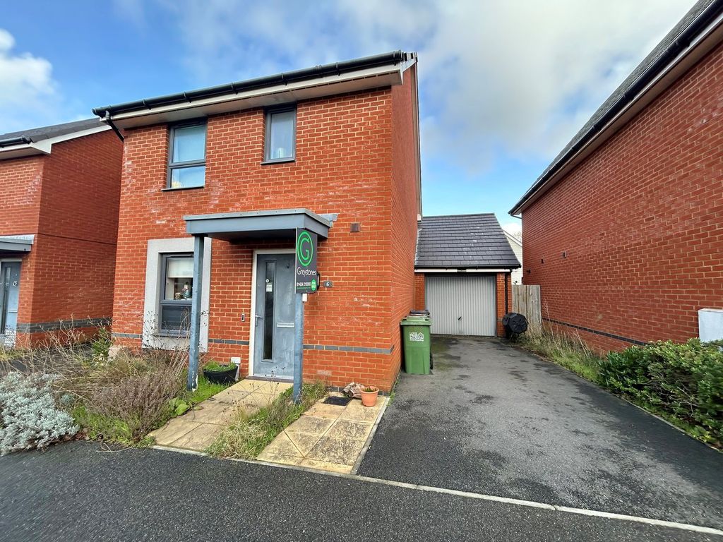 Property photo 1 of 9