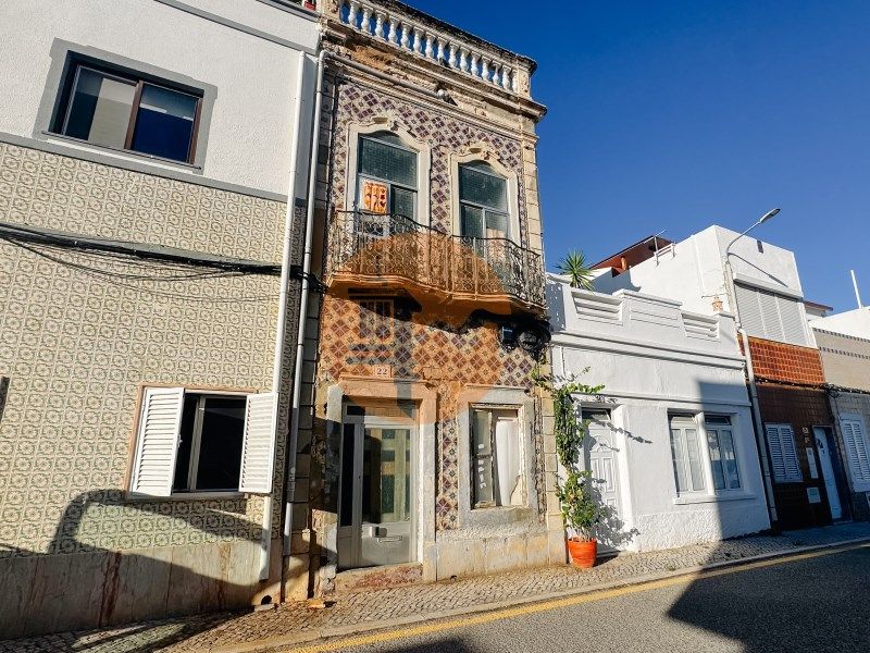 Property photo 3 of 47