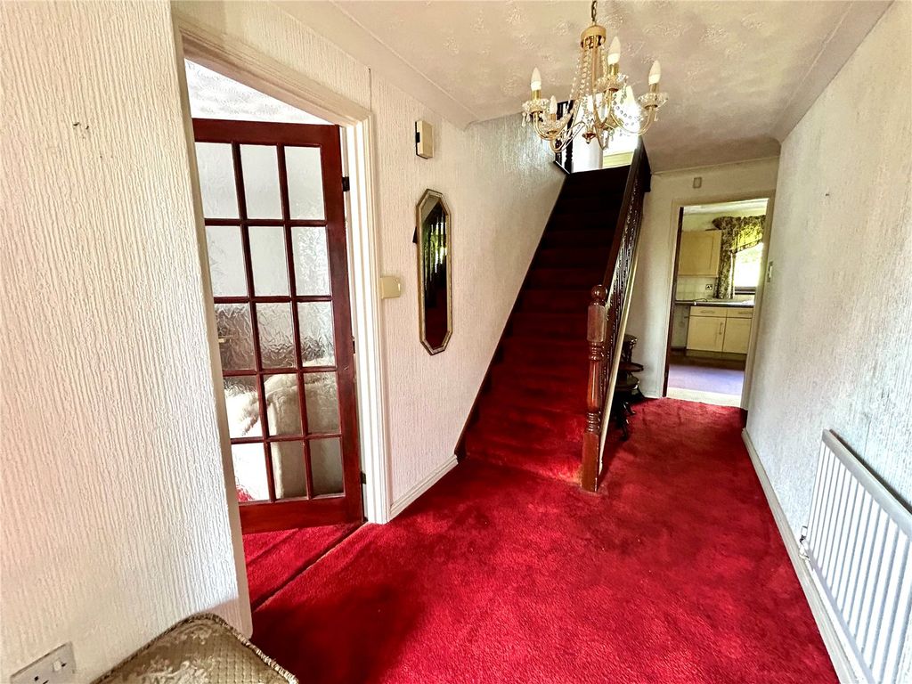 Property photo 2 of 18 Picture No. 12