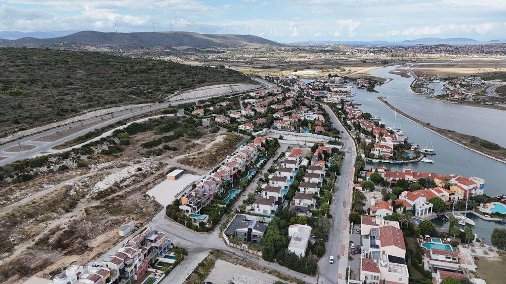 Property photo 2 of 2