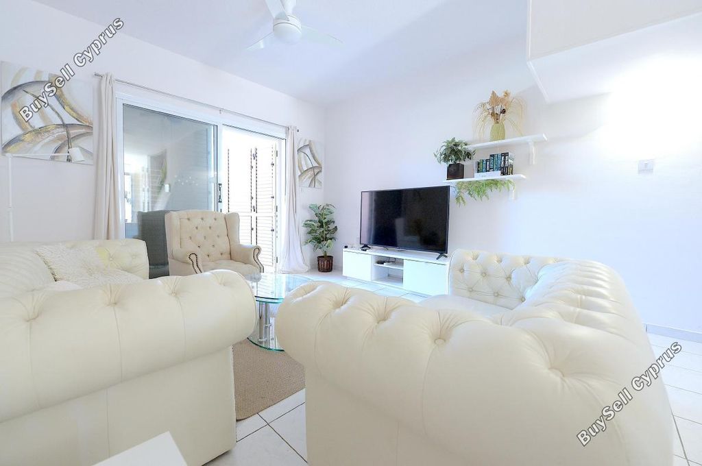 Property photo 3 of 31