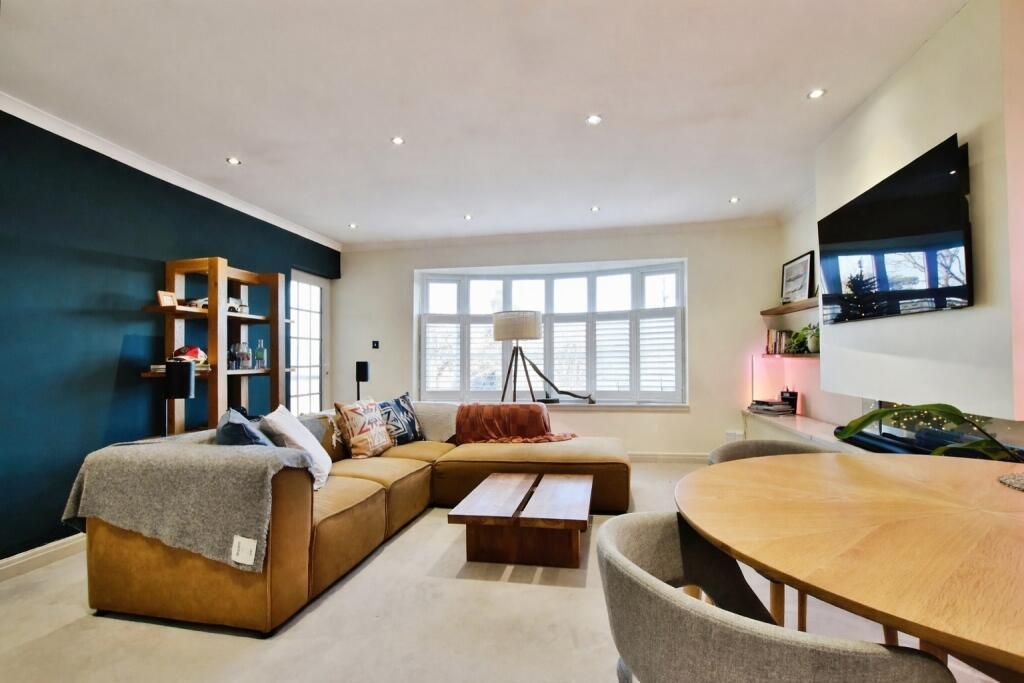 Property photo 1 of 5 1
