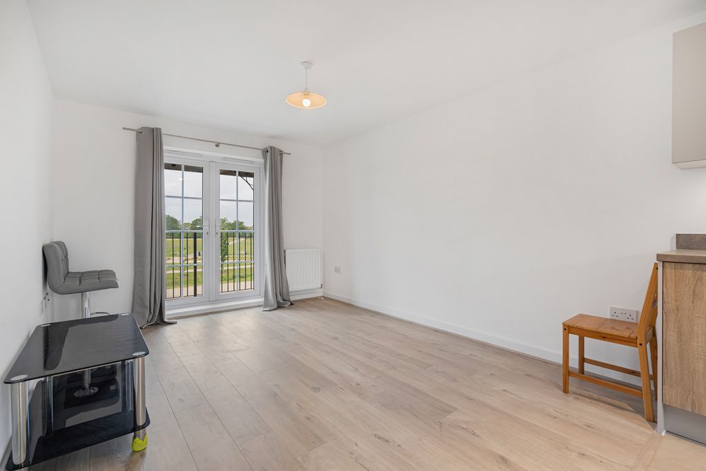 Additional image 17 of 2 bed flat for saleFranklin Gardens, Didcot OX11