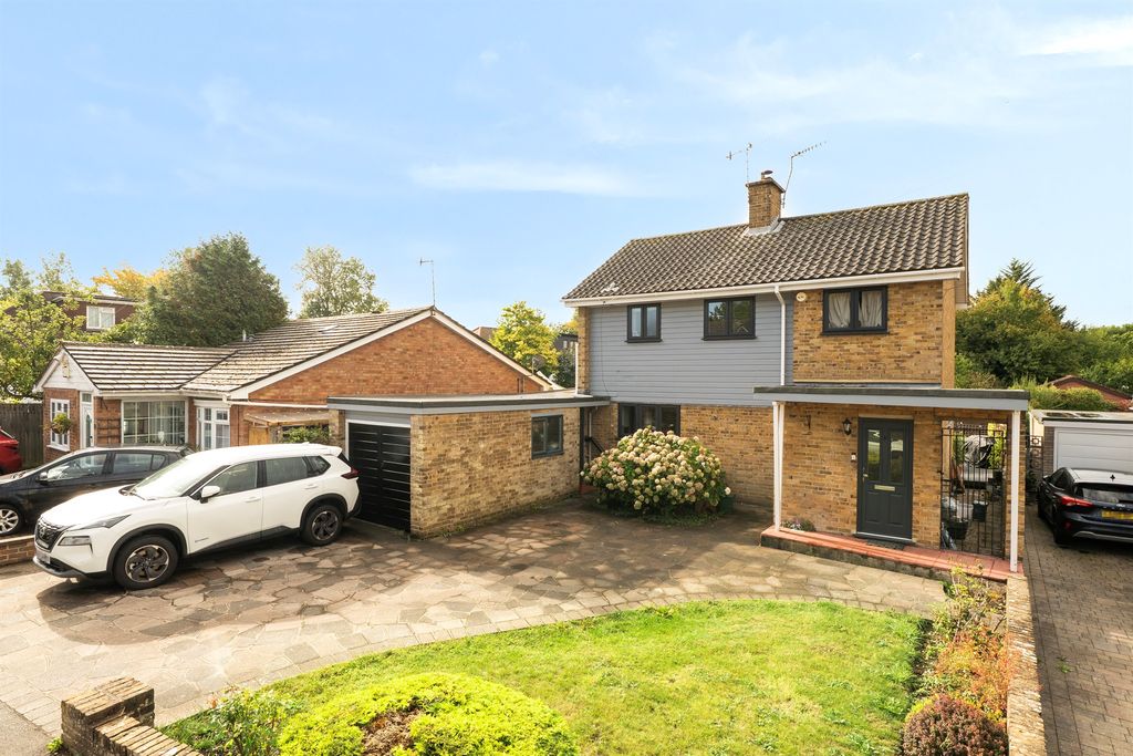Property photo 1 of 22