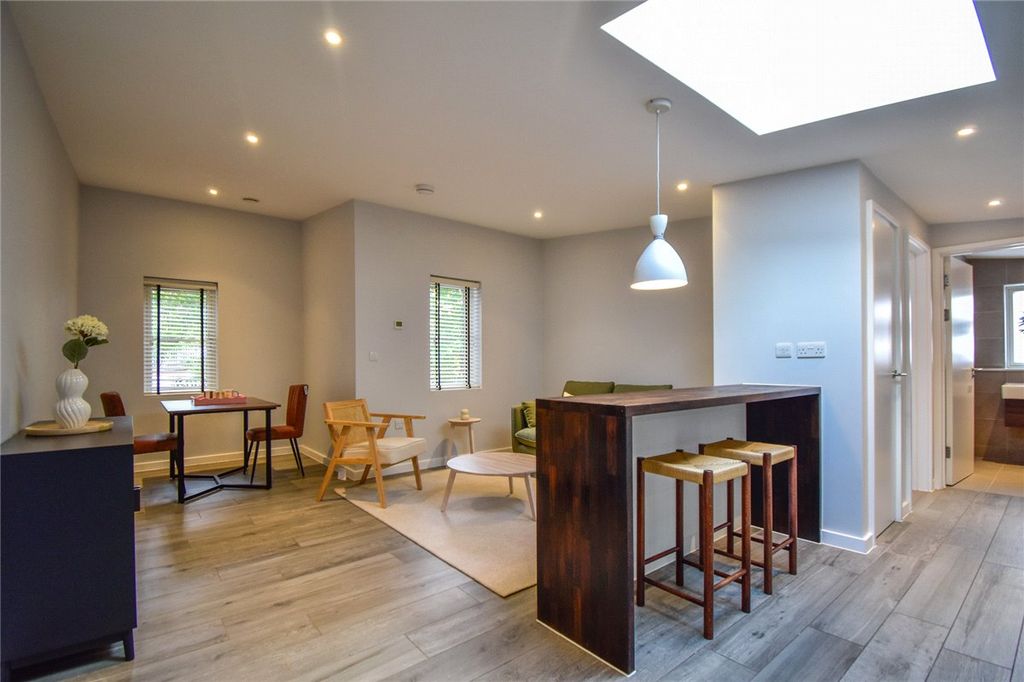 Property photo 1 of 7 Picture No. 22