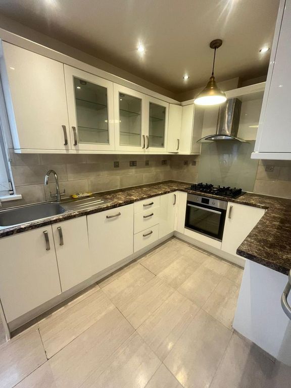 Property photo 3 of 11 Photo 3