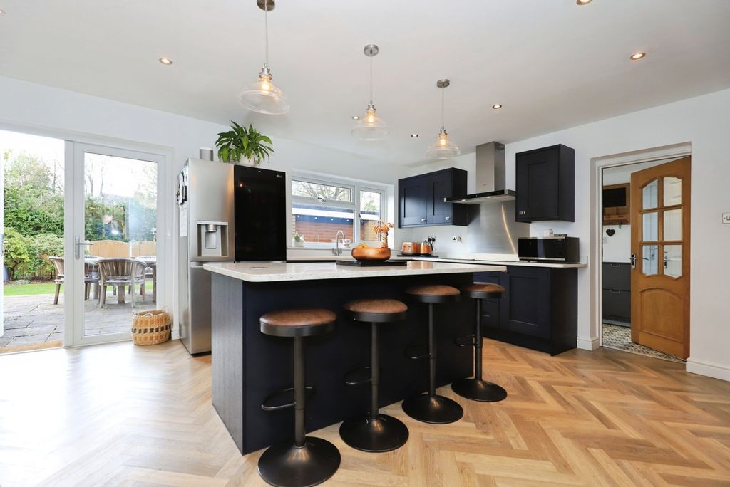 Property photo 2 of 20 Pbox-Img.Jpg