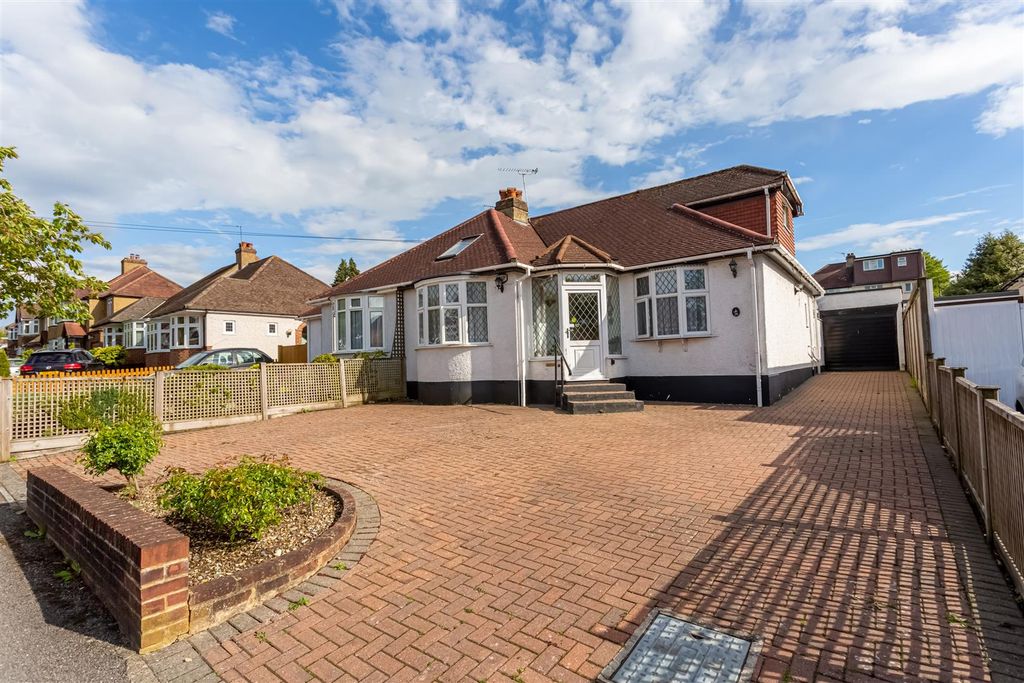 Property photo 1 of 24 House-Palmersfield-Road-Banstead-124.Jpg