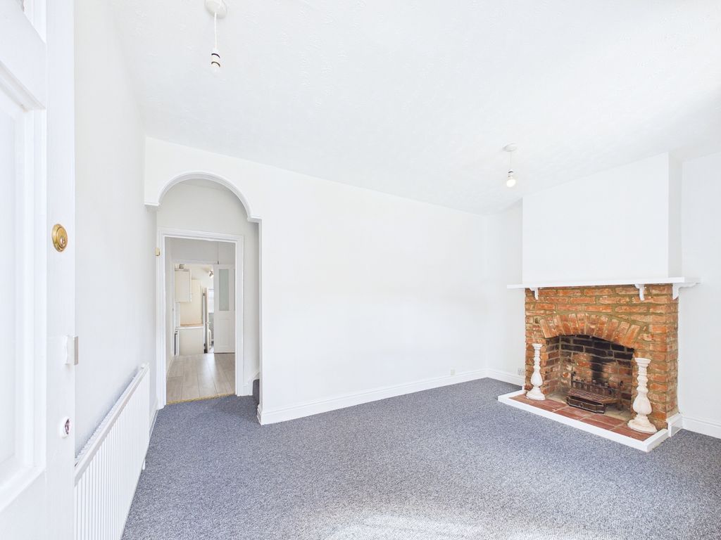 Property photo 2 of 12 Cam01338G0-Pr0180-Still005