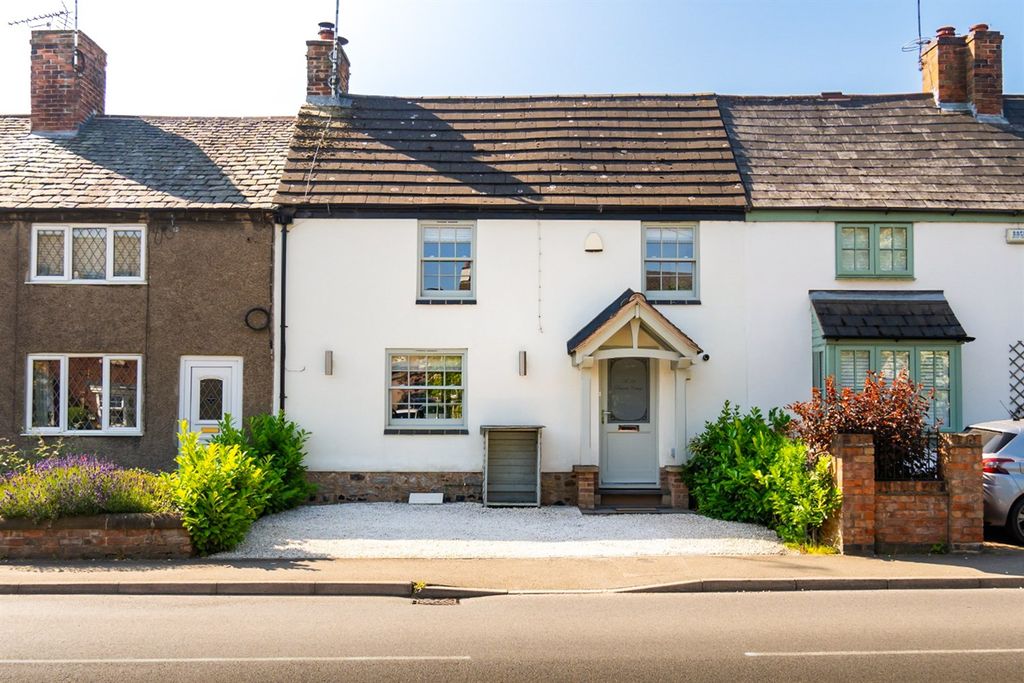 Property photo 2 of 33 Melton Road