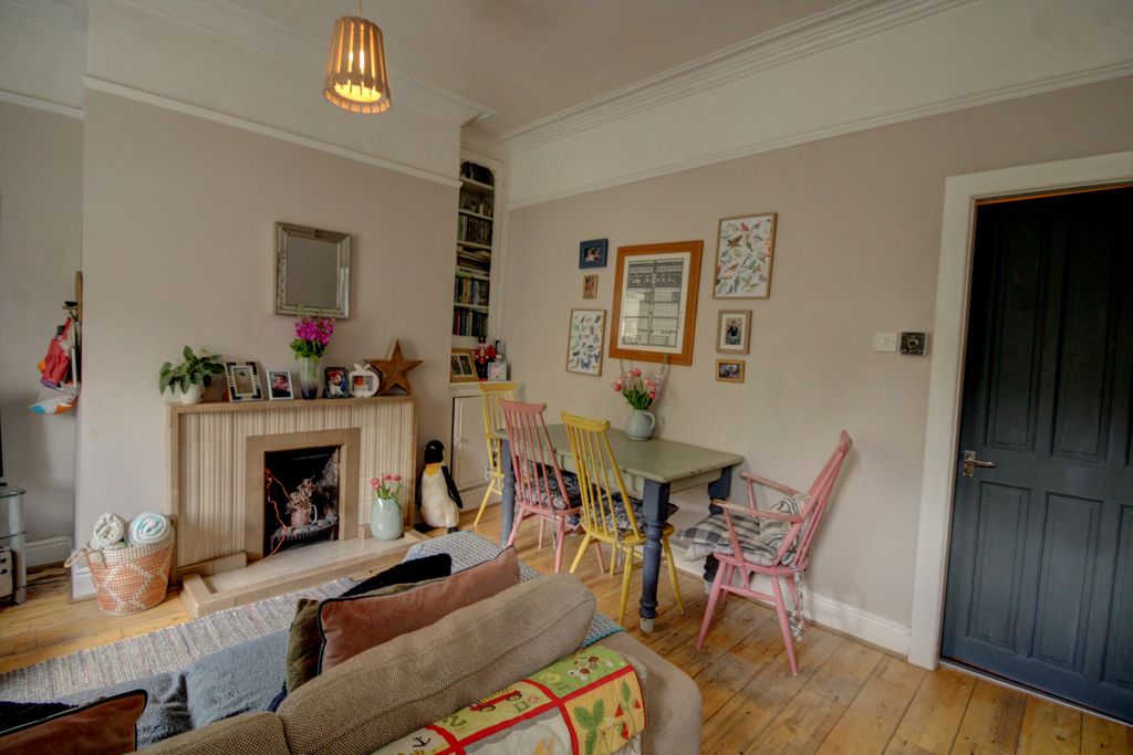 Property photo 2 of 14 2