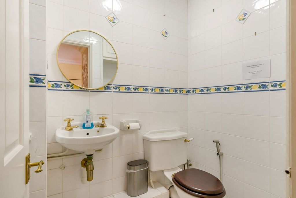 Additional image 17 of 4 bed detached house for salePotters Heights Close, Pinner HA5