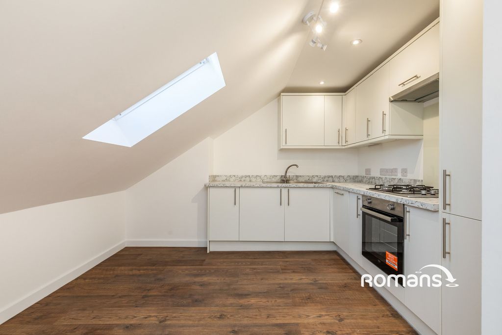 Property photo 3 of 10 Photo