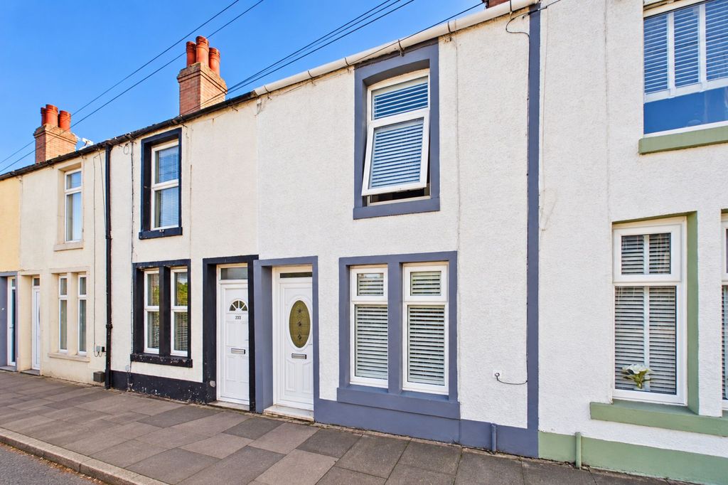 Property photo 1 of 13