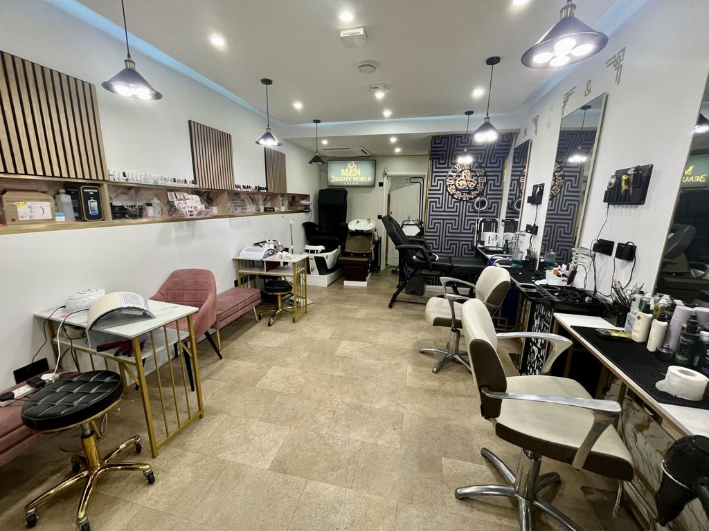 Property photo 2 of 6 Image-6