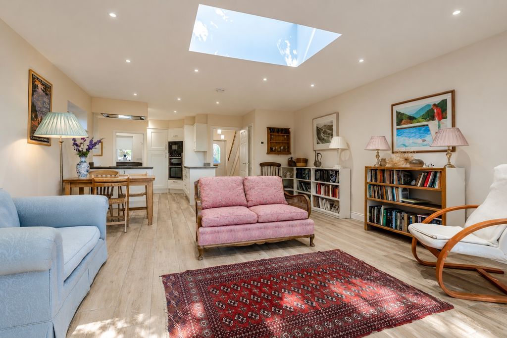 Property photo 3 of 19 Reception Room