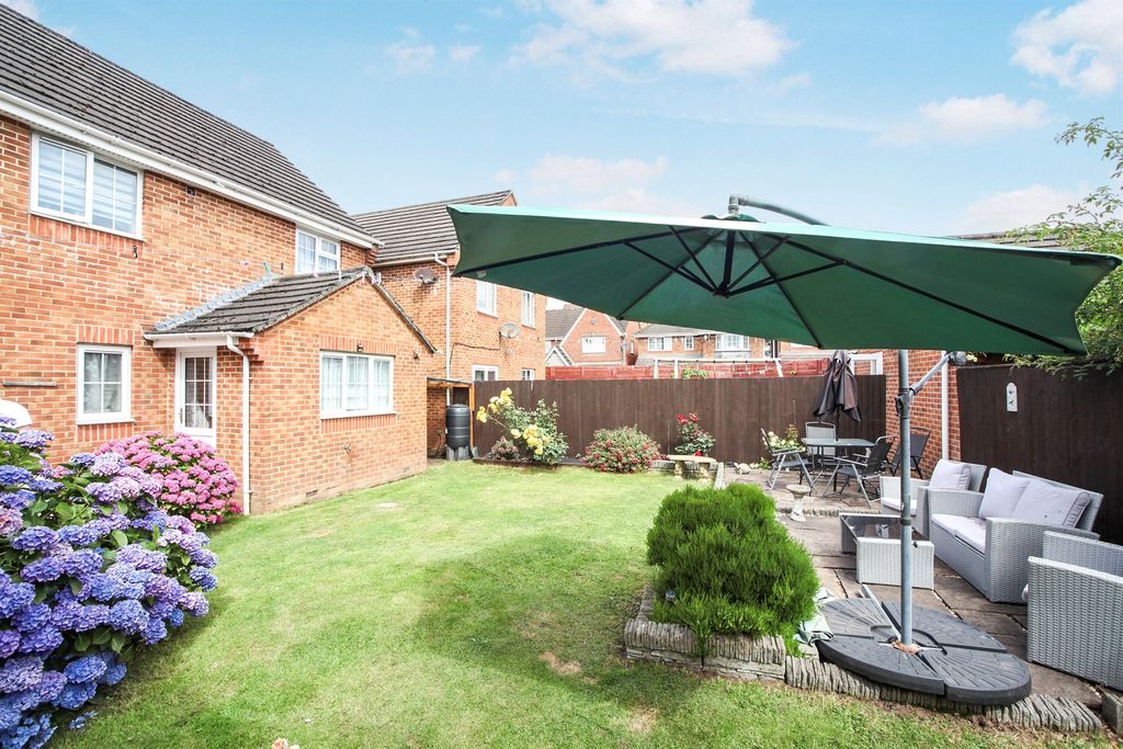 Property photo 2 of 24