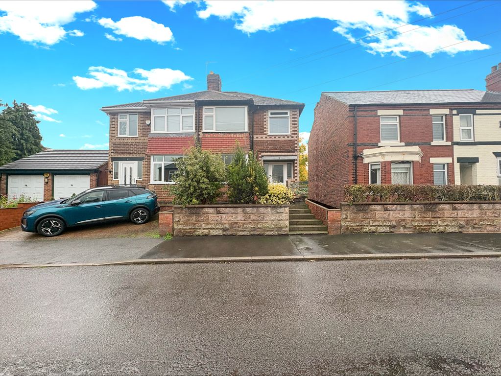 Property photo 2 of 22