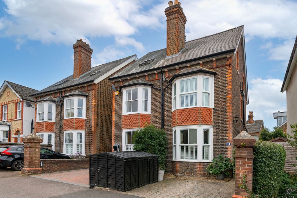 Property photo 1 of 25