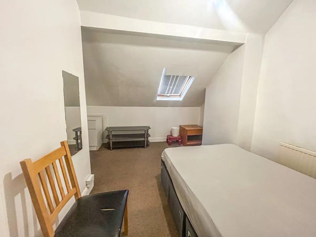 Property photo 3 of 9 2F3E1d12Ac8649E59Fd1624F1d4c9303A7Ed88Ad.Jpg