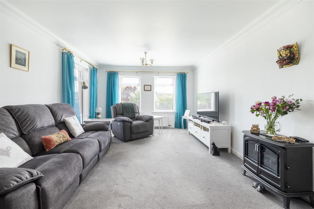 Property photo 2 of 32 1-19.Jpg