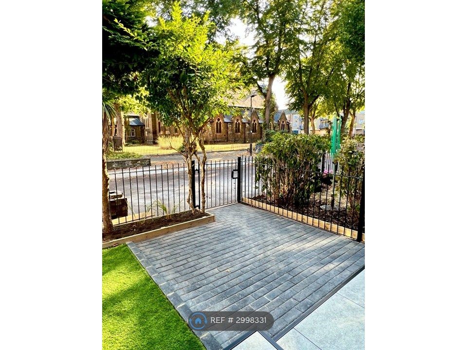 Property photo 1 of 16 Garden